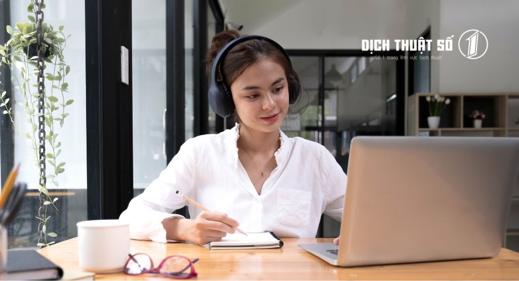 Công việc của biên dịch viên là gì?