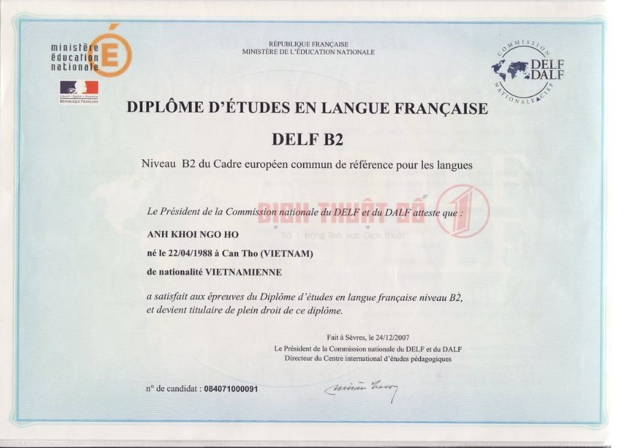 DELF (Diplôme d'Études en Langue Française) là hệ thống chứng chỉ đánh giá năng lực tiếng Pháp